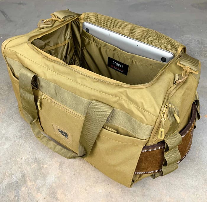 King Kong Apparel CORE51 Duffel desert laptop