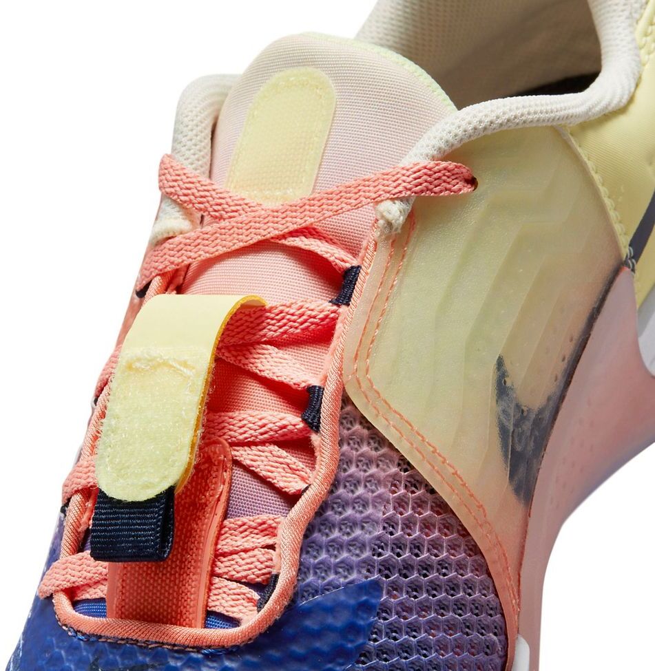 Nike Metcon 7 AMP laces